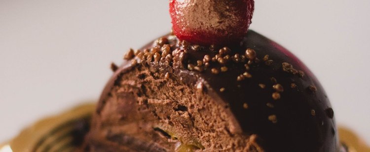 Tort czekoladowy z wiśniami