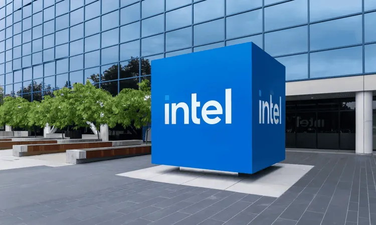 Intel zwalnia, zamiast zatrudniać. W Polsce setki osób na bruk