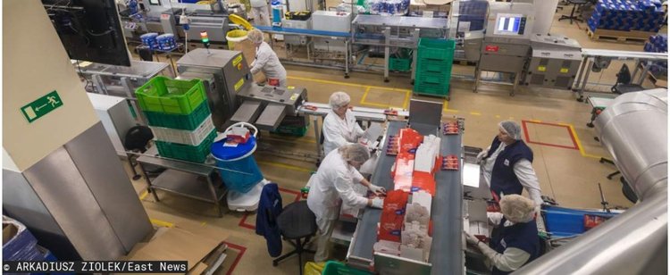Polacy masowo wracają do pracy. PIP przygotował ważne zalecenia dla zwiększenia bezpieczeństwa