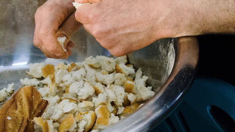 Czesi nie wyrzucają czerstwego chleba. Robią z niego 3 pyszne dania
