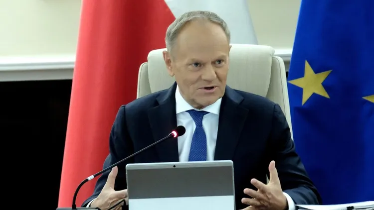 Wiadomo, co się stanie z cenami paliw. Donald Tusk ogłosił radykalny plan ratunkowy