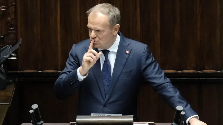 Ujawniono loty Tuska. Ten szczegół od razu przykuwa uwagę