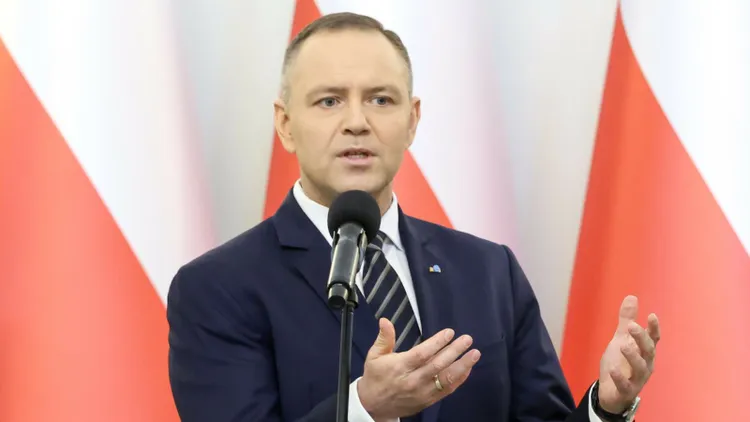 Nawrocki ogłosił późnym wieczorem. Jest decyzja ws. SAFE