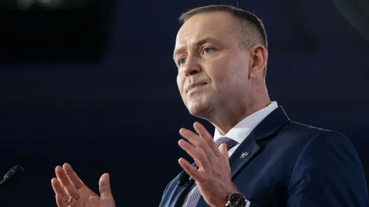 Koniec umów śmieciowych. Prezydent podpisał nowelizację ustawy o Państwowej Inspekcji Pracy 