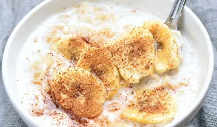 Pyszne śniadanie gotowe w 15 minut. Zdrowsza niż zwykła owsianka