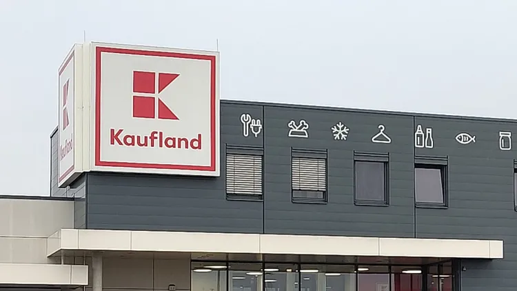 Szaleństwo w Kauflandzie. Tylko dziś "1+1 gratis" na wszystkie modele, klienci ładują pełne koszyki