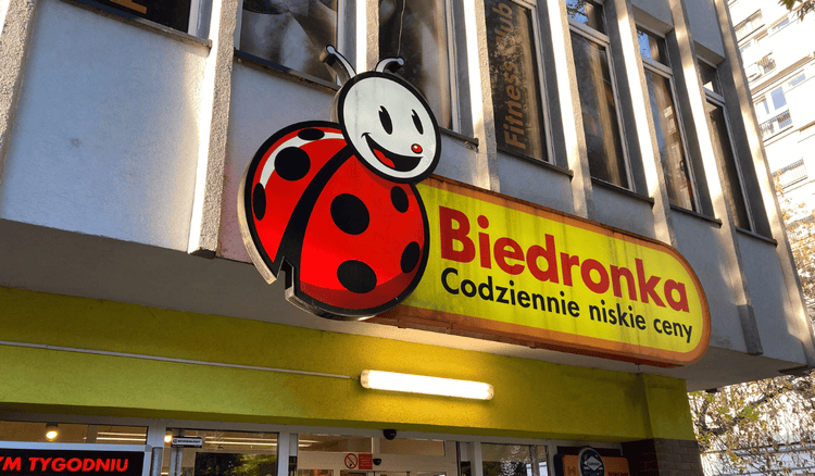 Będą premie dla pracowników Biedronki. Nawet 3750 zł dla tysięcy osób