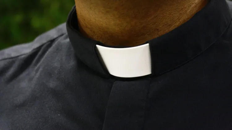Ksiądz ujawnił, ile zarabia na lekcjach religii. Padły dokładne liczby
