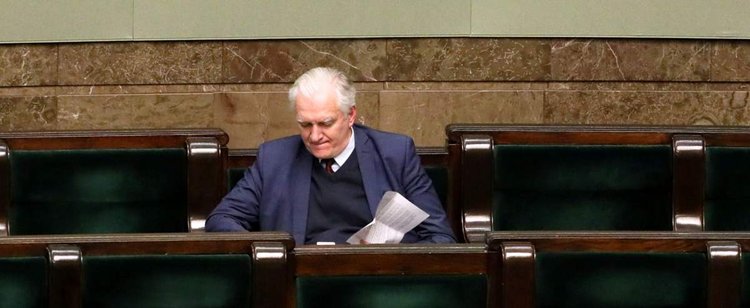 Przeciwników więcej od zwolenników, a prawie połowa nie ma zdania. Polacy o powrocie Gowina do rządu