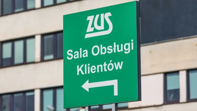 ZUS pokazał nowe dane. Tysiące podważonych zwolnień: to zapowiedź zmian