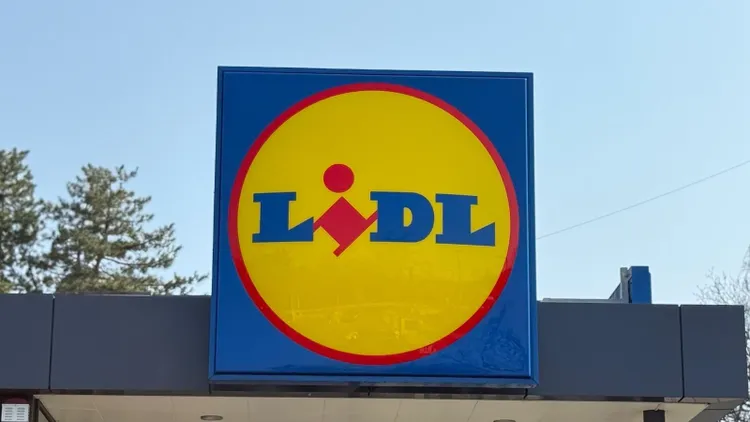 Lidl rozdaje masło po 2,49 zł za sztukę. Do tego ponad 10 okazji na Dzień Nauczyciela