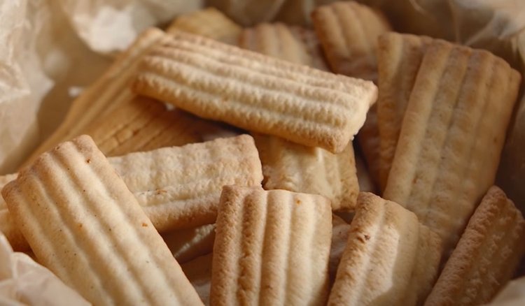 Kruche ciasteczka ze skwarkami. Zaskakujące połączenie smaków było hitem PRL-u