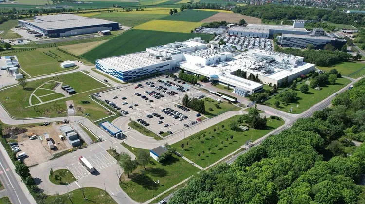 Nawet 5 milionów drażetek na godzinę – największa w Europie fabryka Mars produkująca gumy do żucia właśnie świętuje 30 lat działalności