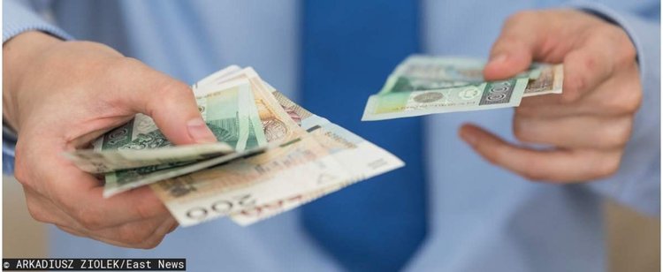 Odprawy do zmniejszenia. Najbardziej zaboli emerytów, chodzi o 13 tys. zł