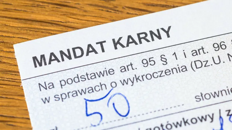 Jeżeli dostałeś taki "mandat" musisz uważać. Rząd pilnie ostrzega Polaków