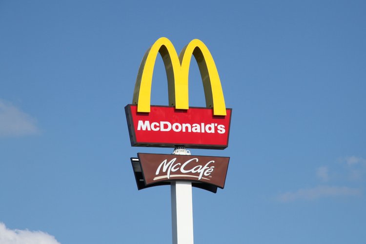 Dramat w restauracji McDonald’s. Kobieta pozwała sieć na grube tysiące