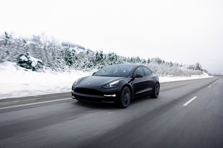 Elon Musk i inżynierowie Tesla mieli wiedzieć o wadach auta, które doprowadziły do śmiertelnego wypadku