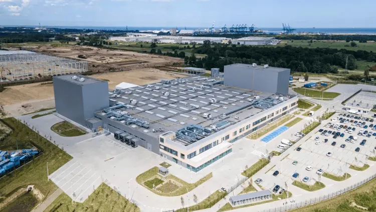 Zbudowali fabrykę za 200 mln dolarów, teraz ją zamykają. Będą zwolnienia grupowe