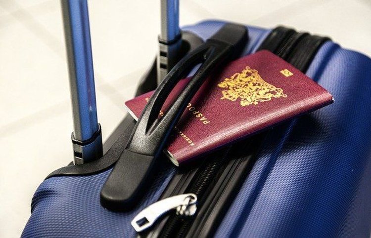 Czy dowód osobisty może zastąpić paszport dla dziecka?