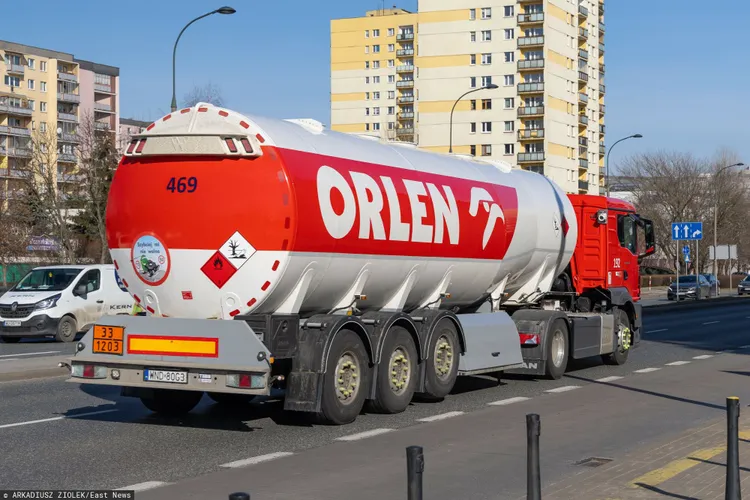Kolejna zmiana cen paliw w hurcie. Orlen podał stawki
