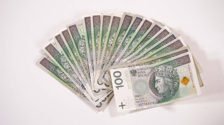 500 plus i becikowe to nie wszystko. Te świadczenia rodzinne można otrzymać w 2023 roku