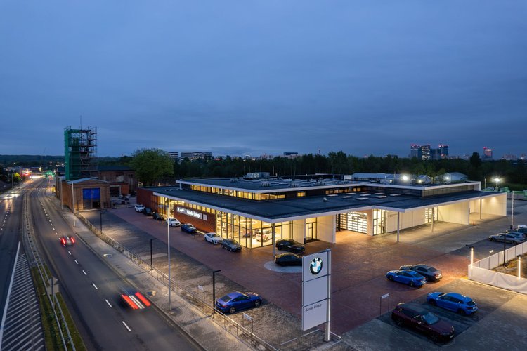 Na Śląsku otwarto największy w Europie salon BMW. Podobne są w Rzymie i Dubaju