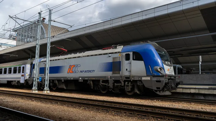 SOK znów poszukuje ludzi do pracy i płaci 8000 zł. Najbardziej jednak kuszą dodatki, warunki są jasne