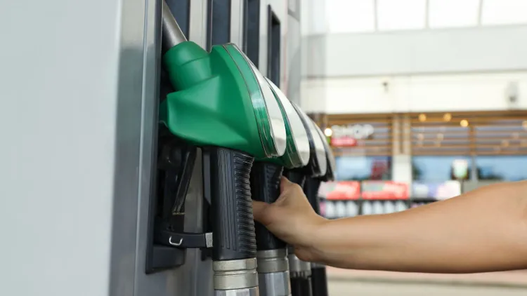 Ceny paliw przebiły kolejną barierę. Tyle zapłacimy za benzynę 95, LPG i diesel po 17 września