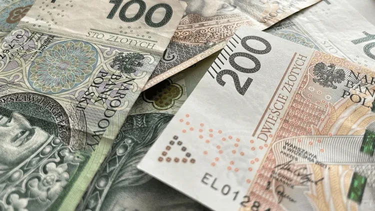 Dodatkowe 258 zł do emerytury. Pieniądze trafią na konta do 15 grudnia