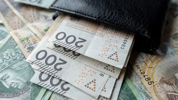 Waloryzacja świadczenia dla konkretnej grupy seniorów. Niemal 6 tys. zł "na rękę" od marca 2026