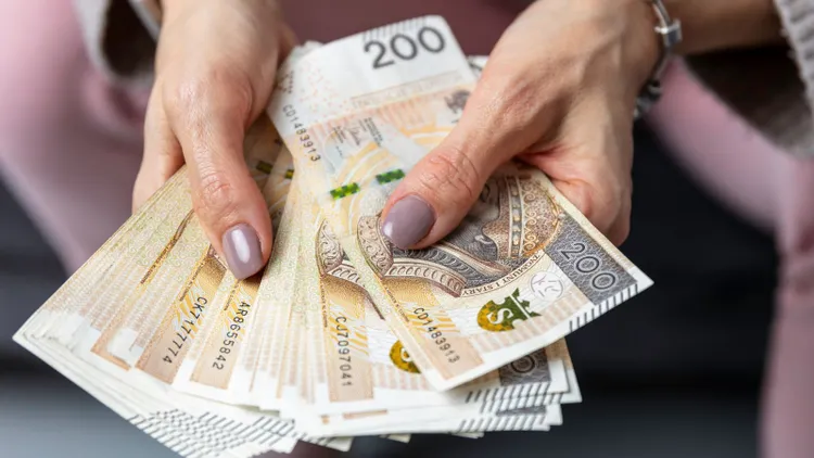 Wystarczy wpłacić taką kwotę. Bank natychmiast zgłosi to do skarbówki