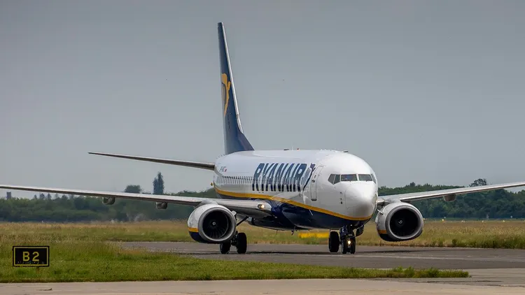 Ryanair z apelem do podróżnych z i do Polski. Możliwe zakłócenia lotów. "Wyrażamy ubolewanie"