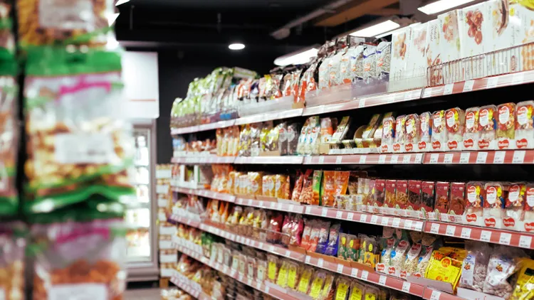 Nie woda i lody. Ten produkt Polacy wykupują ze sklepów podczas upałów. Aż trudno uwierzyć, w jakim celu