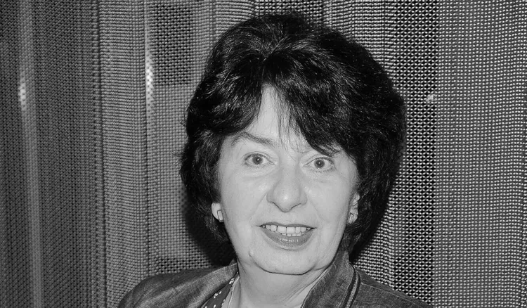 Bosacka przekazała smutną informację. Odeszła jej bliska znajoma, internauci żegnają Profesor Zdrówko