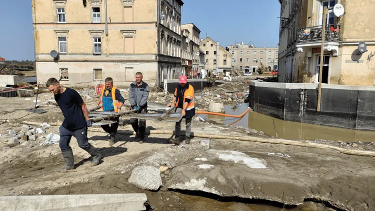 Co z cenami nieruchomości po powodzi? Ekspert stawia sprawę jasno