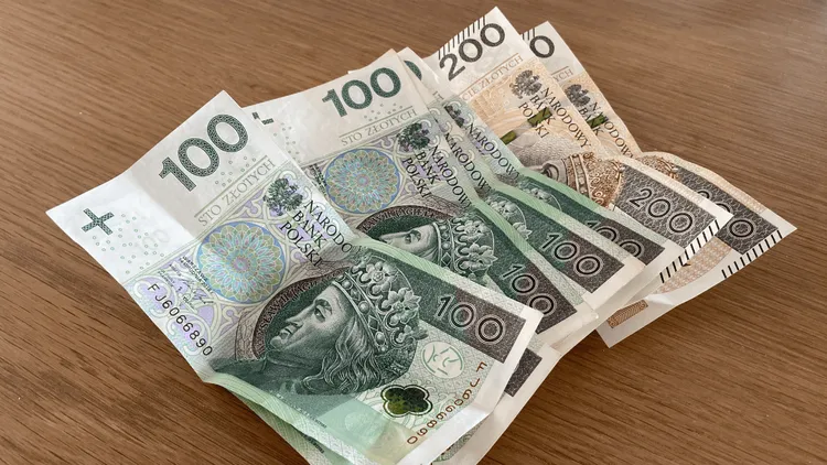 Motoryzacyjny gigant zatrudnia Polaków. Na start nawet 14 tys. złotych