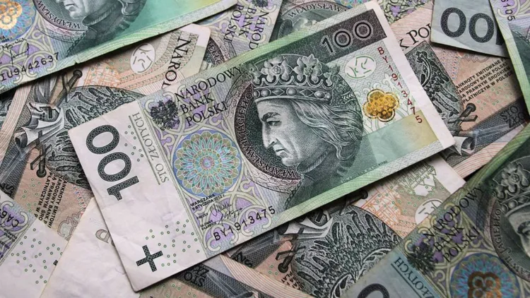 Waloryzacja emerytur 2025. Wiemy, ile zyskają seniorzy