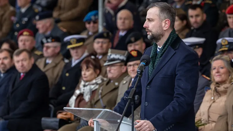 Rosja wskazuje cele w Polsce. Szef MON z wizytą na Słowacji