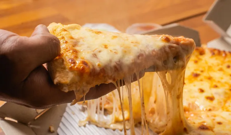 Do pizzy czy do makaronu? Wszystko o włoskim serze