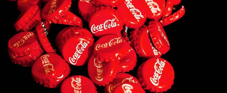 Coca-Cola w papierowych butelkach? Ujawniono prototyp nowego opakowania