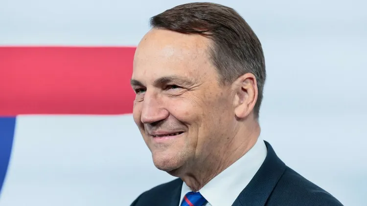 Oto ceny w pubie u Mentzena. Wiadomo, ile mógł zapłacić Radosław Sikorski