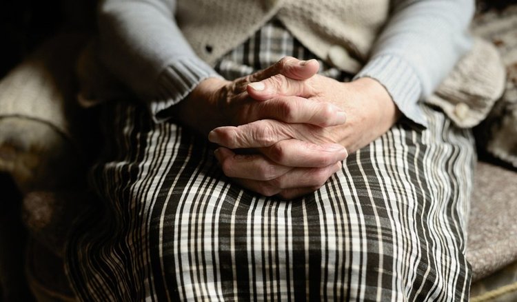 Waloryzacja emerytur w 2024 roku. Na jakie podwyżki mogą liczyć seniorzy?