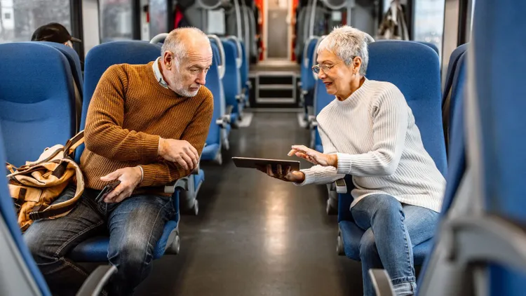 Nawet 600 zł mandatu dla seniorów w PKP. Winny jeden haczyk