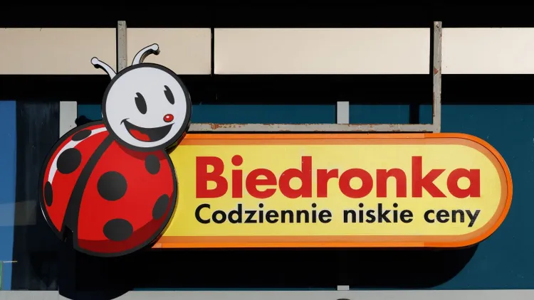 Nowa oferta w Biedronce od poniedziałku. Na półkach pojawią się szkolne hity w niskich cenach
