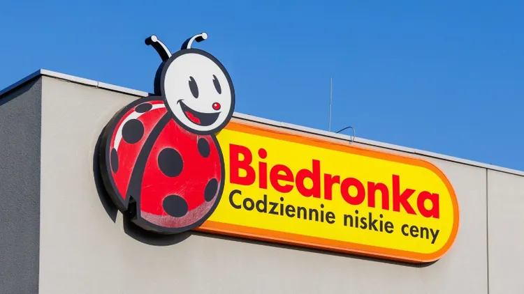 Tysiące sklepów Biedronki z nową opcją dla klientów. To alternatywa dla bankomatu
