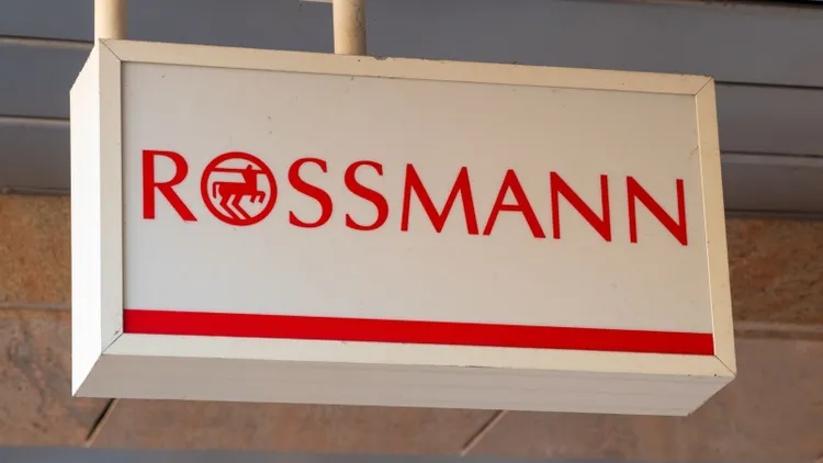 Hit z Rossmann do kuchni za 11,99 zł. W Empiku życzą sobie aż 57,90