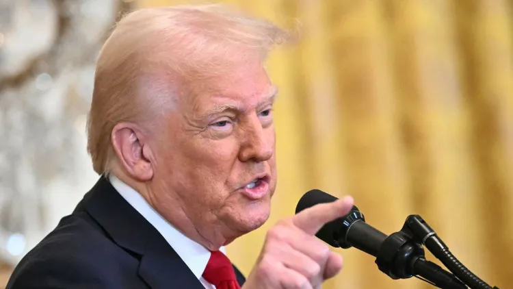Donald Trump grozi UE i Kanadzie kolejnymi cłami. Podał warunek