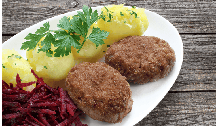 Kotlety mielone prababci Eli z aromatycznym dodatkiem. Rodzinny przysmak kilku pokoleń