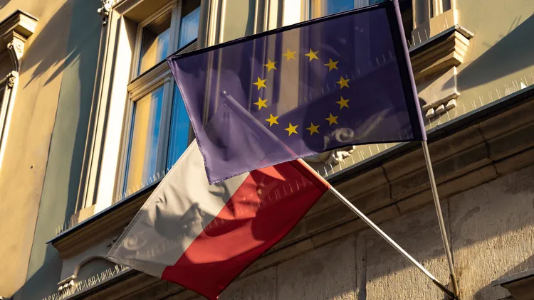 Bruksela znów uderza w palaczy. Nowe przepisy dotkną szczególnie Polaków