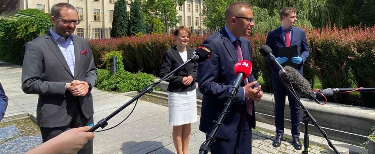 Nie tylko kary i wyższe opłaty. Teraz niektórzy będą mogli zyskać nagrody za segregowanie i wyrzucanie odpadów